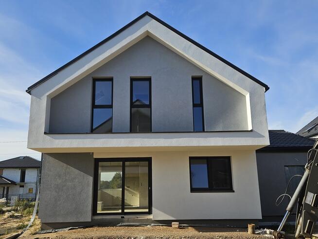 Nowoczesny dom; miniosiedle; 5km od Kielc, 174m2