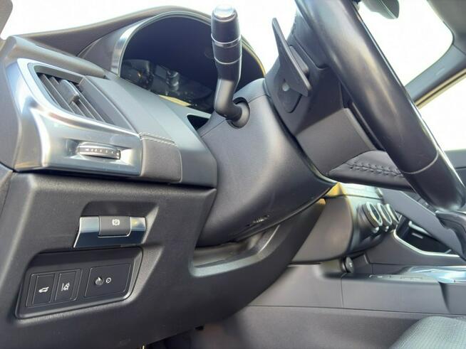 Jaguar E-Pace Key less / Nawigacja / Meridian / Kamera cofania / Tempomat / FV 23%