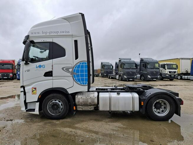 Iveco AS440ST/P