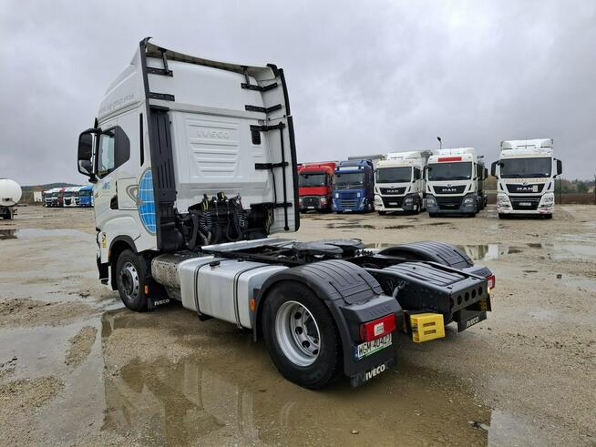 Iveco AS440ST/P