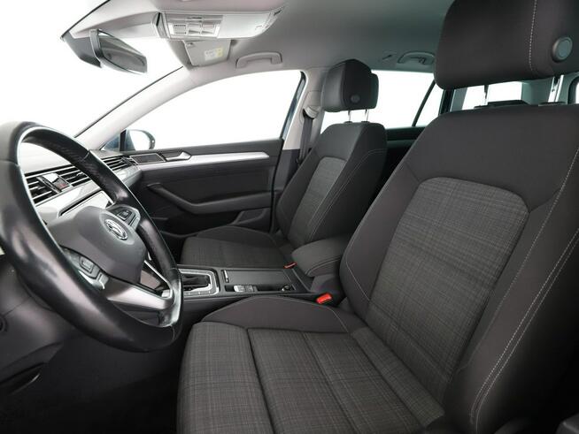 Volkswagen Passat Business automat climatronic navi PDC ACC