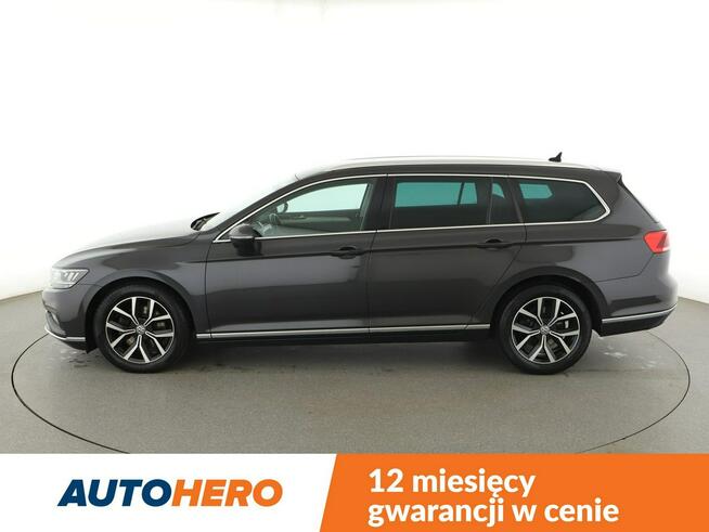 Volkswagen Passat automat virtual cocpit full LED skóra/alcantara navi grzane fotele czu