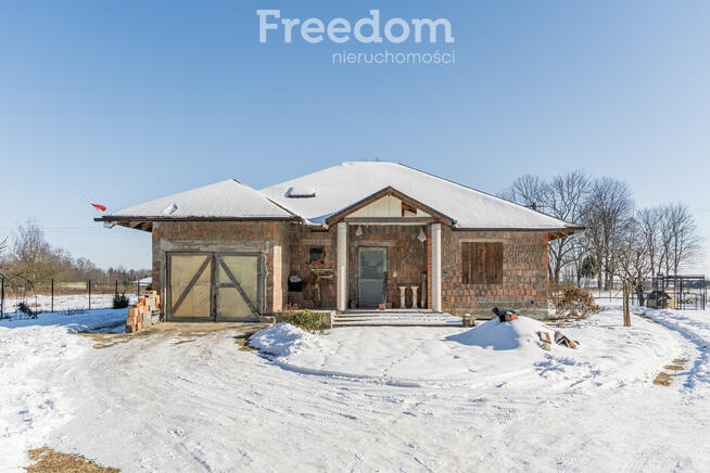 Działka z domem i domkiem w Chajętach