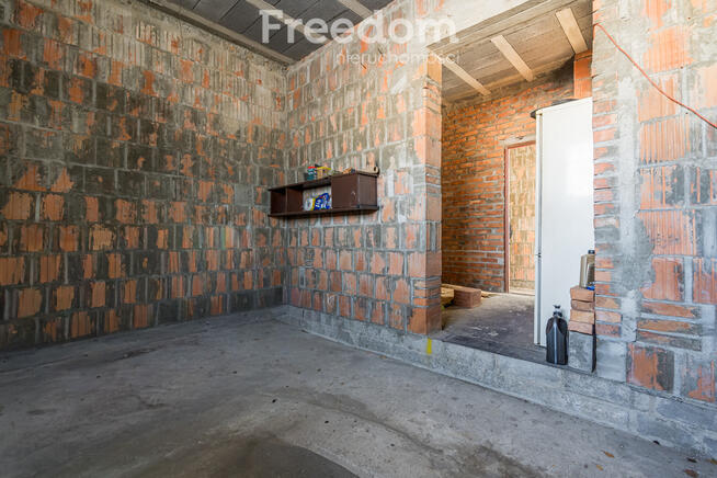 Działka z domem i domkiem w Chajętach