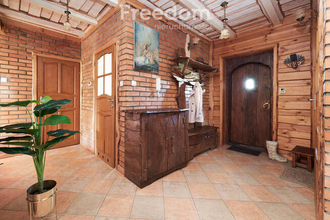 Ekologiczny dom z duszą nad jeziorem Kalwa