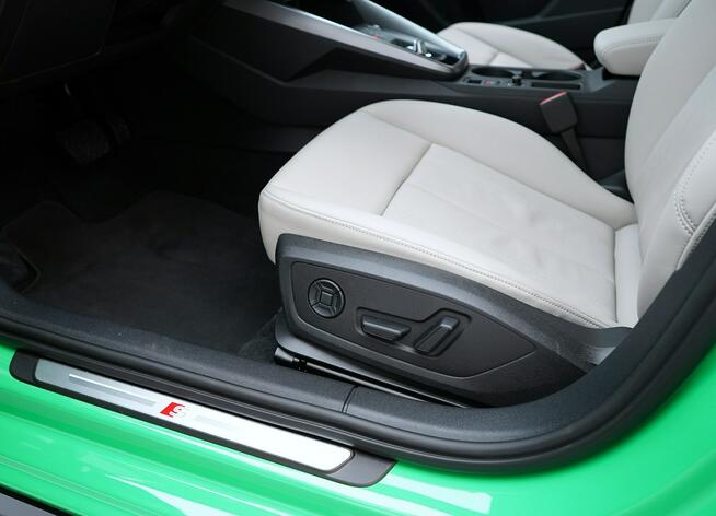 Audi A3 40TFSI Quattro Sline MatrixLed Tempomat Kamera Ambiente Alu18