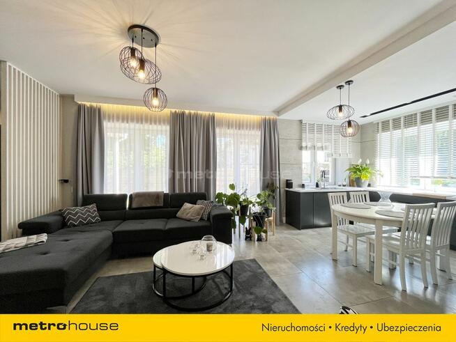 Piękny dom na wsi po remoncie z ogrodem i tarasem!