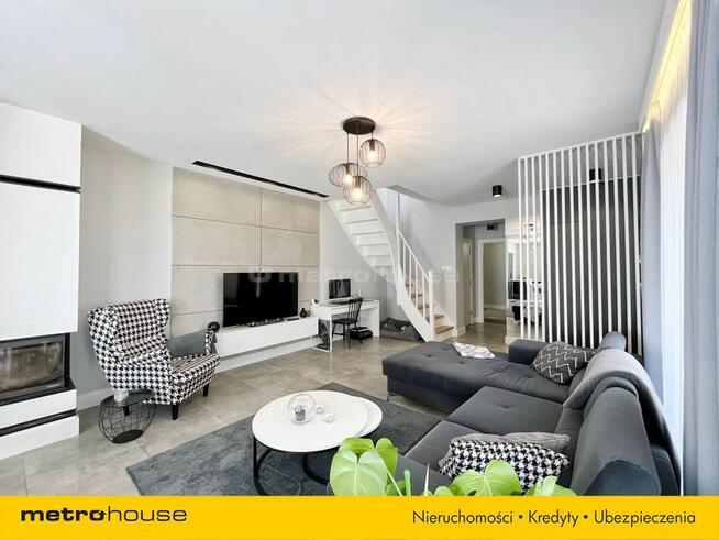 Piękny dom na wsi po remoncie z ogrodem i tarasem!