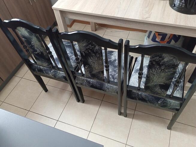 Krzesła Prl drewniane tapicerowane czarne