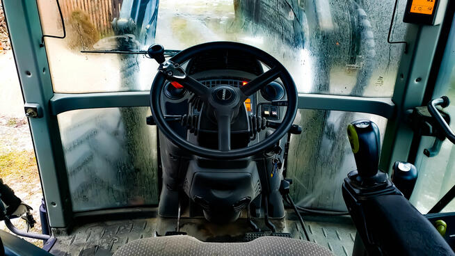 Ciągnik rolniczy Claas Ares 697 ATZ z ładowaczem czołowym