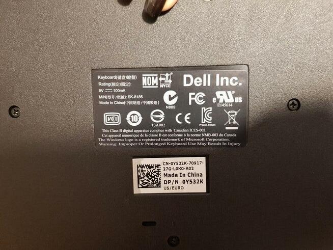 Zestaw komputerowy Dell: komputer, jednostka centralna, mysz