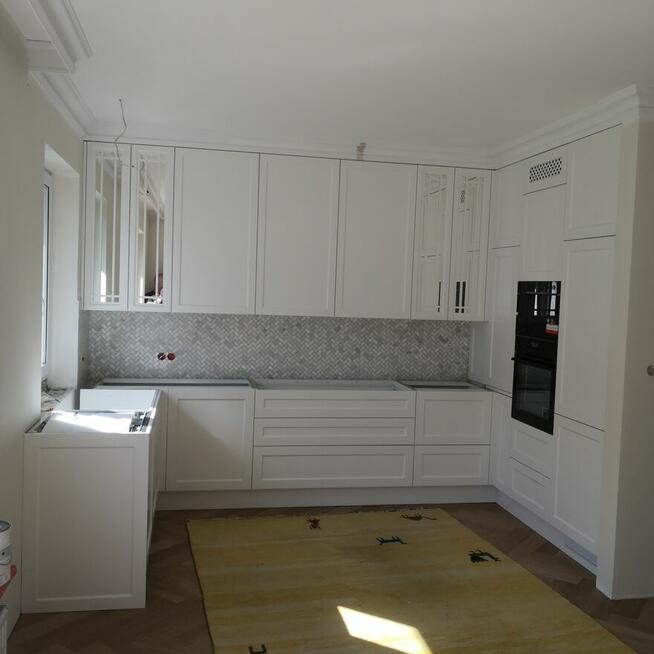 Wykonawca meble kuchenne, szafy, szafki łazienkowe, nietypow