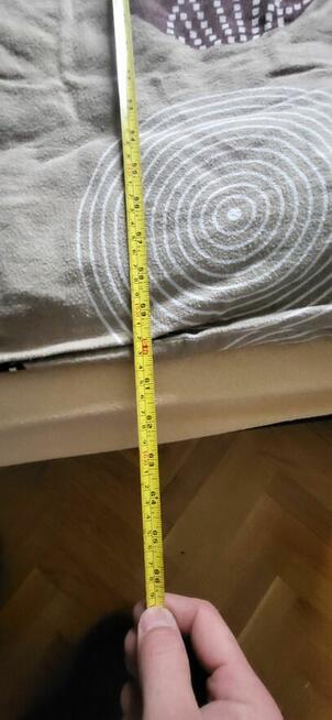 Łóżko, 2 szafki nocne, szafa 3 drzwiowa oraz komoda