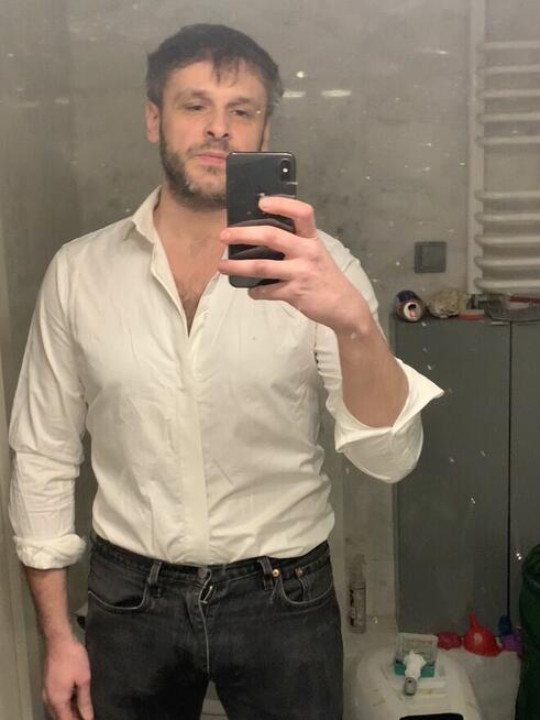 35 letni brunet. Napisz, zobaczymy…