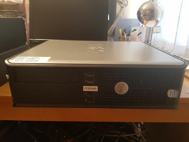 Zestaw komputerowy Dell: komputer, jednostka centralna, mysz