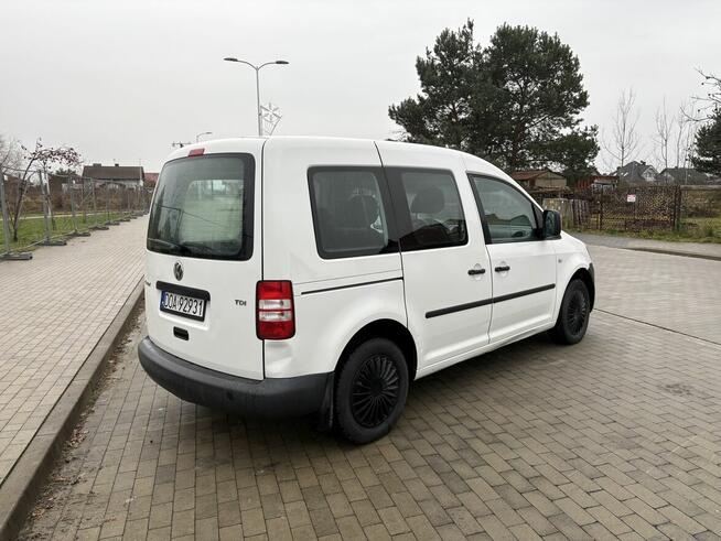 Volkswagen Caddy 1.6tdi 5-cio osobowy rok 2010 zarejestrowa