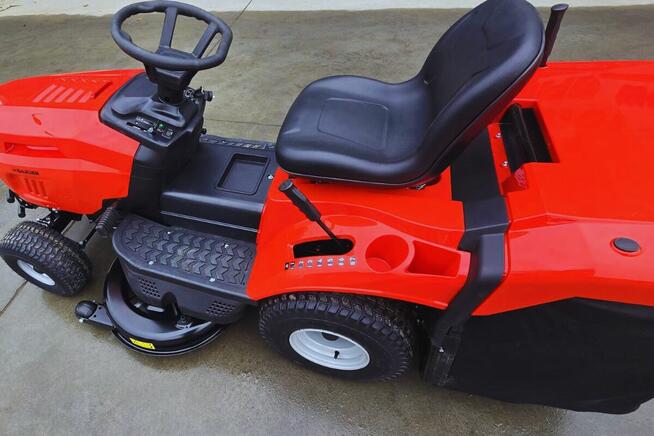 Kosiarka traktorek TB GARDEN LT-40R pompa oleju LONCIN 17KM