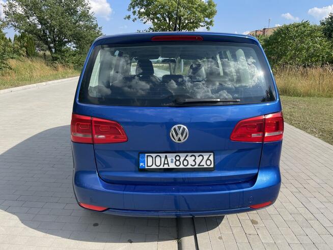 Volkswagen Touran rok 2011 VW 1.6tdi 105km. DSG automat zare