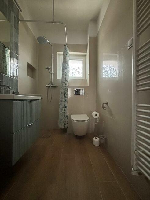 Przytulne, przestronne 2-pokojowe mieszkanie z dużą kuchnią