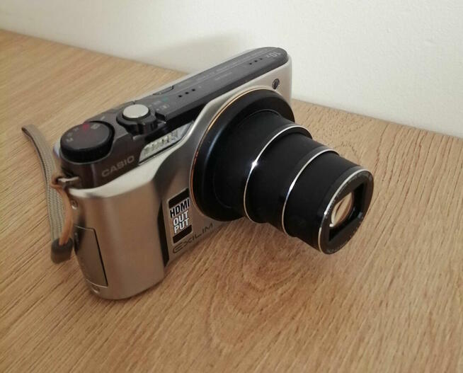 Sprzedam aparat fotograficzny CASIO
