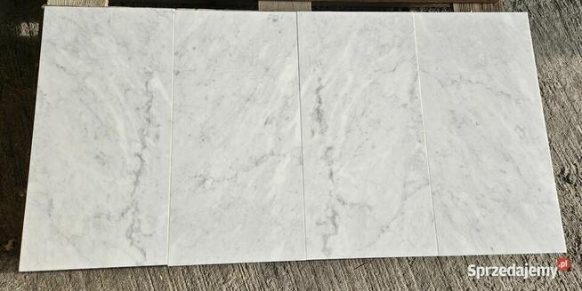 Płytki marmurowe Carrara Bianco 61x30,5x1 matowe