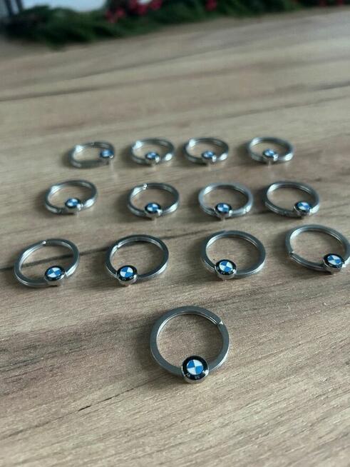 Breloczek z logo BMW