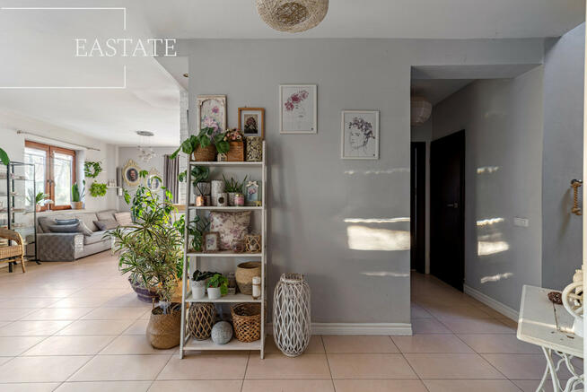 Dom Wola Mrokowska gm. Lesznowola,