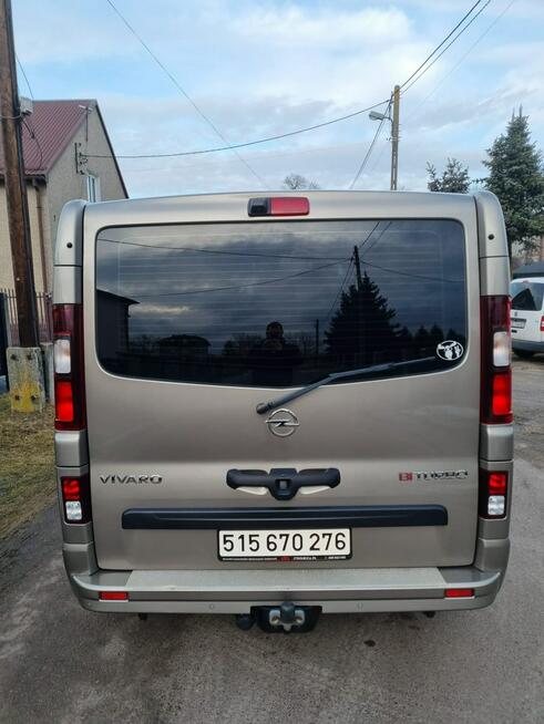 Opel Vivaro Super zadbany 1 wł. / Klimatronik / Kamera / Grzane fotele / Keyless