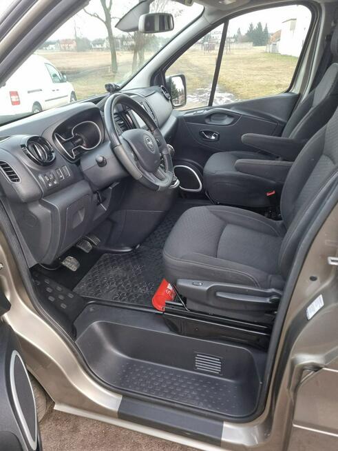 Opel Vivaro Super zadbany 1 wł. / Klimatronik / Kamera / Grzane fotele / Keyless