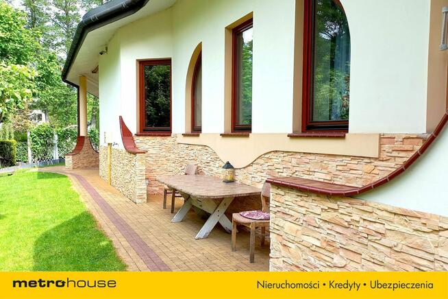 Wyjątkowy dom z oranżerią i antresolą Milanówek