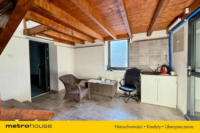 ** Duża hala na wynajem z biurem Jawiszowice **