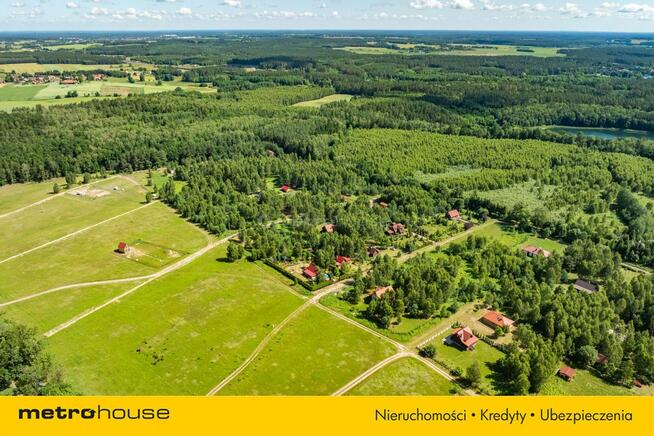 Przytulny dom w pięknej okolicy nad jeziorem.