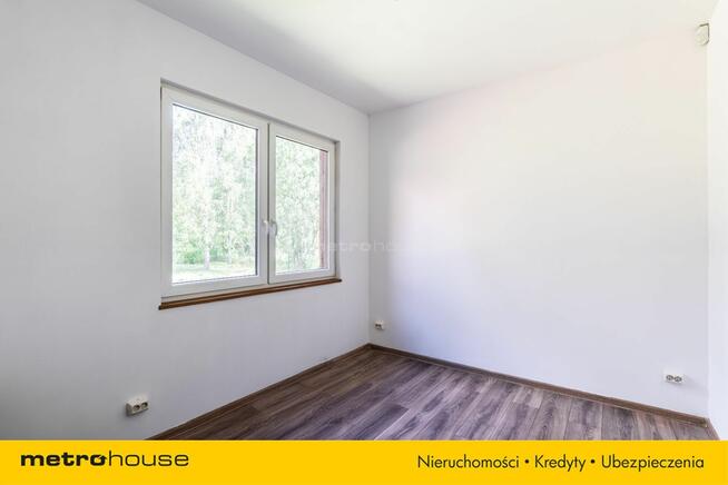 Przytulny dom w pięknej okolicy nad jeziorem.