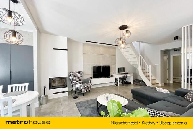 Piękny dom na wsi po remoncie z ogrodem i tarasem!