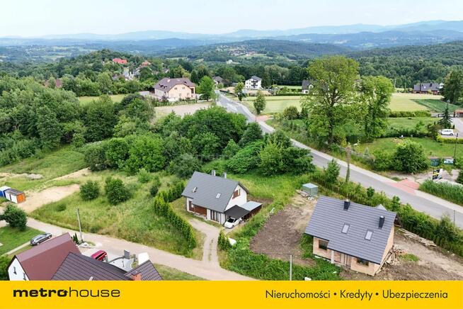 Grajów/Wolnostojący dom 130m2/ Działka 17 arów