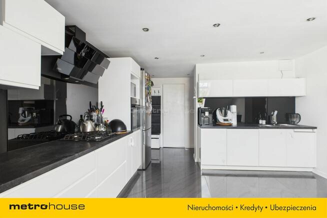 Idealne M2 - 1 piętro, garaż, ogródek, pralnia.