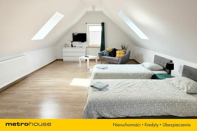 DOM BARDZO BLISKO MORZA z MIESZKANIAMI POD WYNAJEM