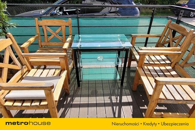 DOM BARDZO BLISKO MORZA z MIESZKANIAMI POD WYNAJEM