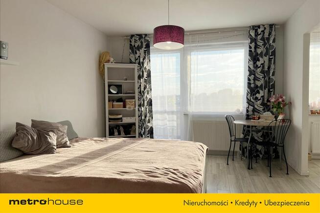 Kawalerka z dużym balkonem w Centrum Grodziska.