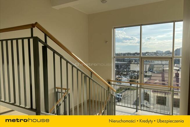 Kawalerka z dużym balkonem w Centrum Grodziska.