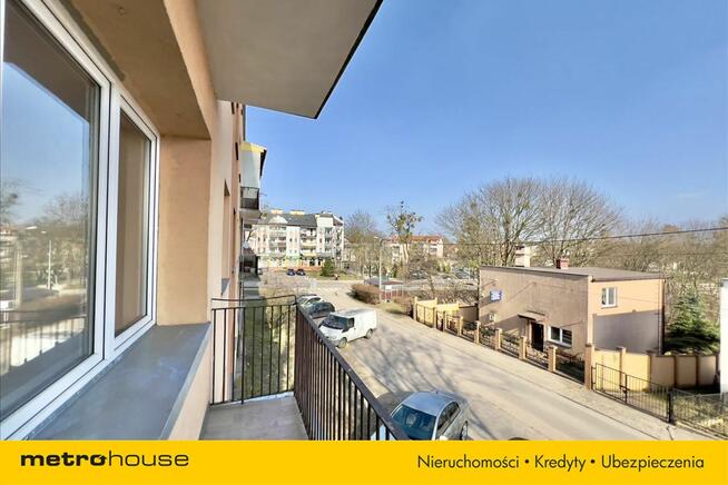 Praktycznie nowe mieszkanie w super lokalizacji.