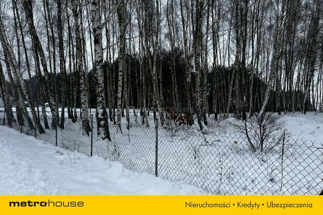 Służewo, działka ze stawem, częściowo zadrzewiona.