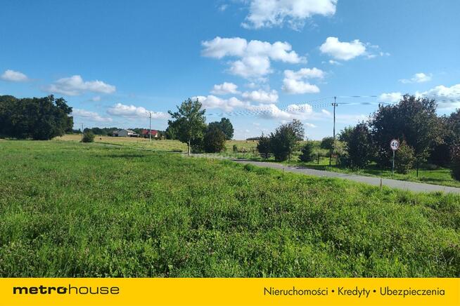 Działka rolno-budowlana w centrum wsi Urowo.