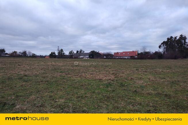 Działka rolno-budowlana w centrum wsi Urowo.