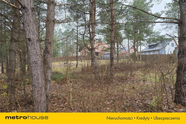 Działka rekreacyjna nad czystym jeziorem