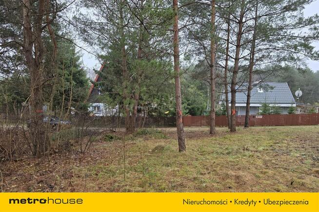 Działka rekreacyjna nad czystym jeziorem