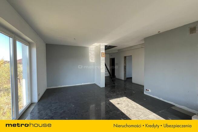 Dom w stanie deweloperskim w Smarżowej