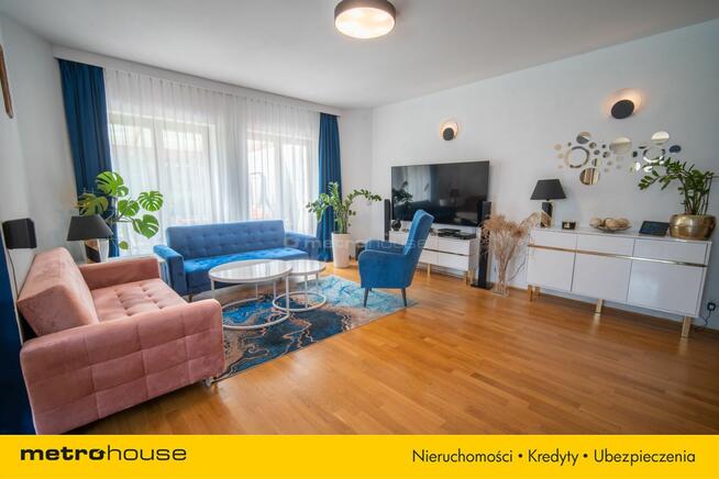 Stylowy dom z basenem i strefą relaksu