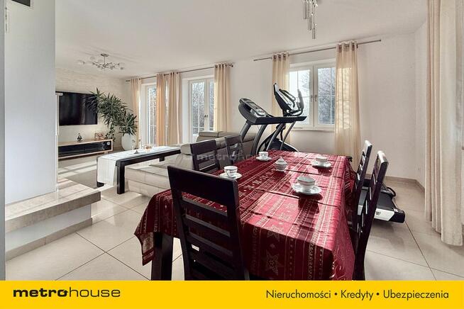 ** Dom DLA RODZINY tuż przy terenach zielonych **