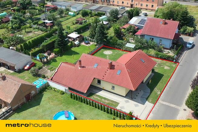 Dom z ogrodem na sprzedaż !!!